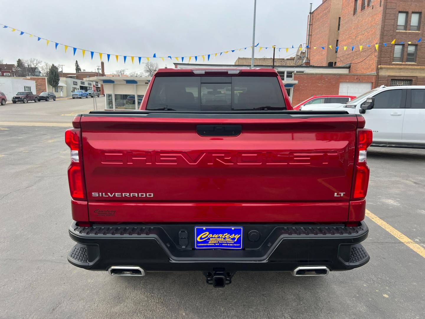 2021 Maroon /Charcoal Chevrolet Silverado 1500 Trail Boss (1GCPYFEL5MZ) with an 6.2L DI V8 engine, automatic transmission, located at 116 5th Avenue South, Lewistown, MT, 59457, 47.063877, -109.427879 - Explore the Rugged Elegance of Our Pre-Owned 2021 Chevrolet Silverado 1500 Crew Cab Trail Boss with a Mighty 6.2L Engine! Unleash the power of the open road with our exceptional 2021 Chevrolet Silverado 1500 Crew Cab Trail Boss. This pre-owned gem is equipped with a formidable 6.2L engine, delive - Photo#5